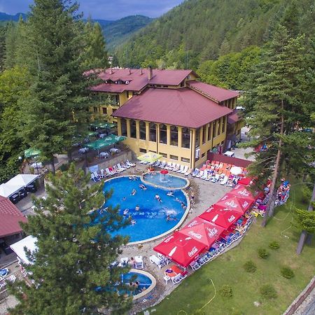Balkan Hotel Чифлик Экстерьер фото