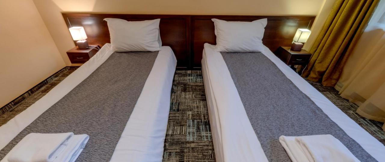 Balkan Hotel Чифлик Экстерьер фото