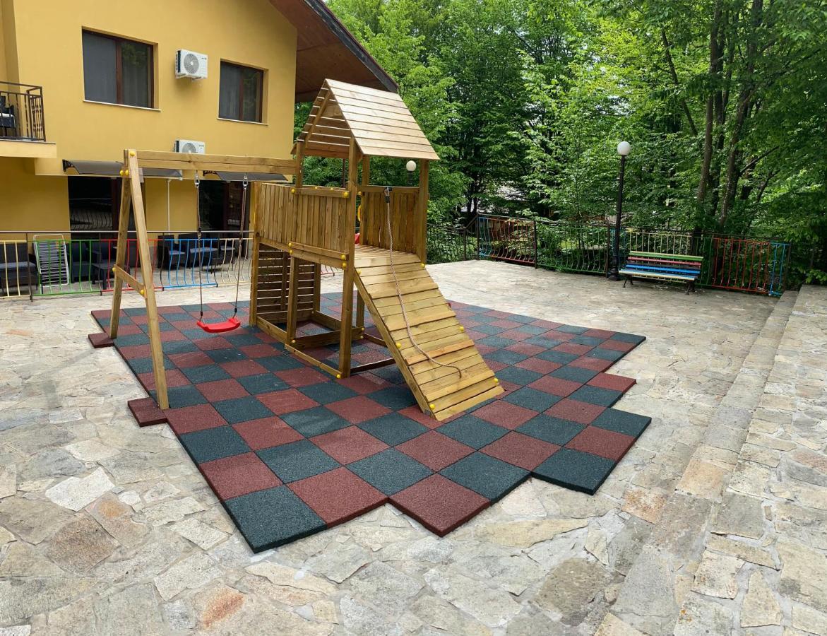Balkan Hotel Чифлик Экстерьер фото
